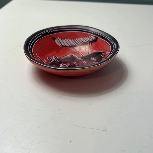 Small rhino trinket dish. - Picture 3 of 4